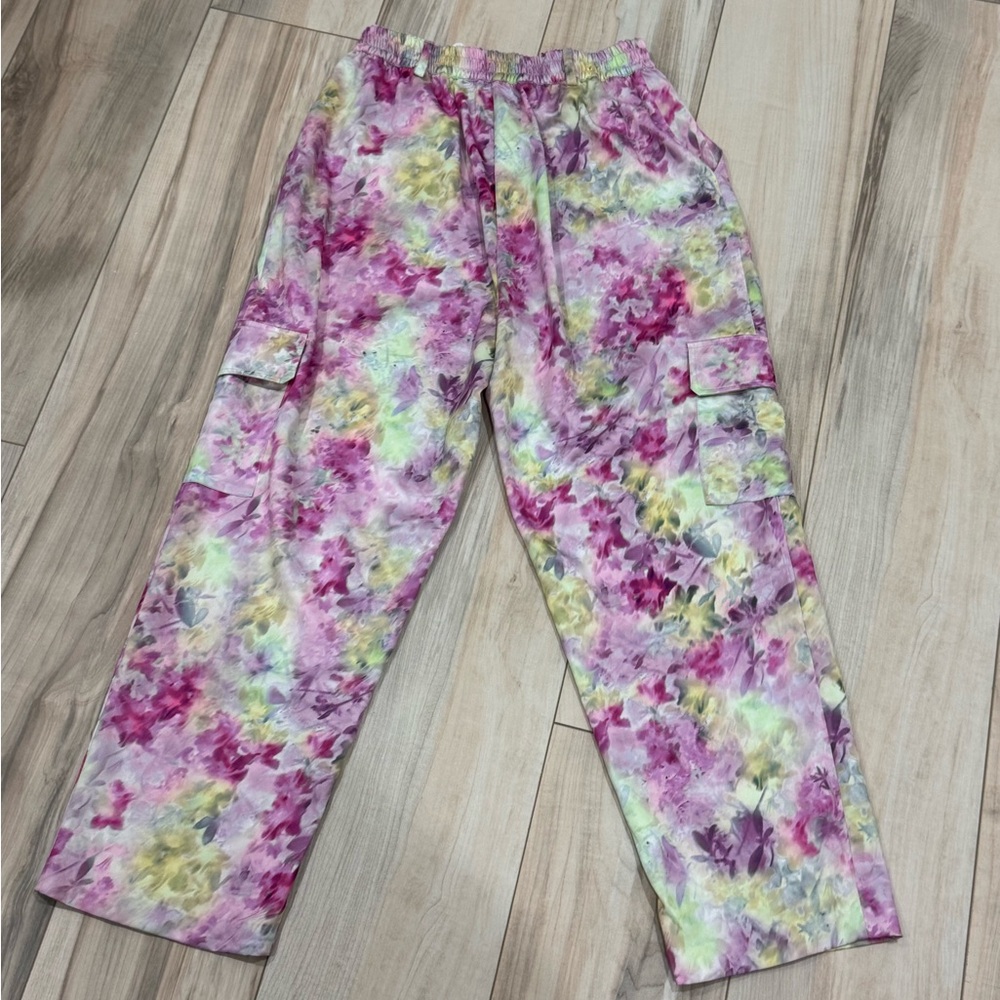 NWT Bar III Floral Cargo Pants | Size Small